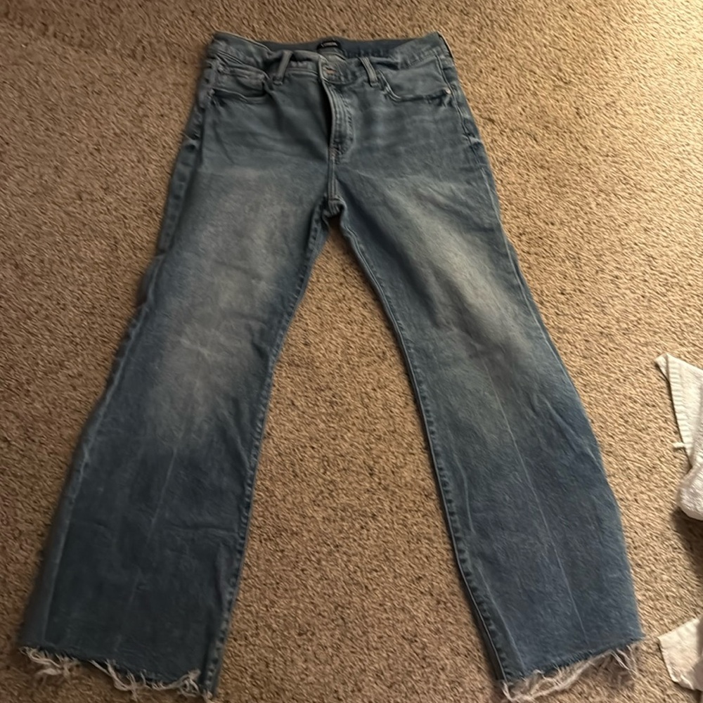 Express Jeans
Size 12 SHORT